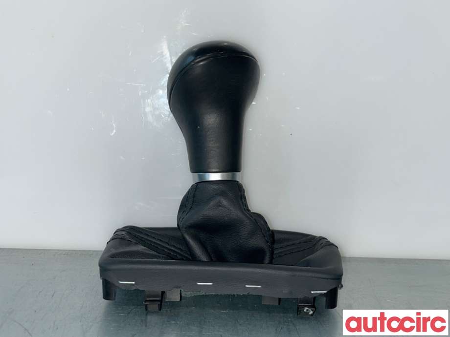 Diverse deler til Audi A4, Allroad 2009-2016 (Type I) (B8) (B8) (AUDI|8K1713139R|)