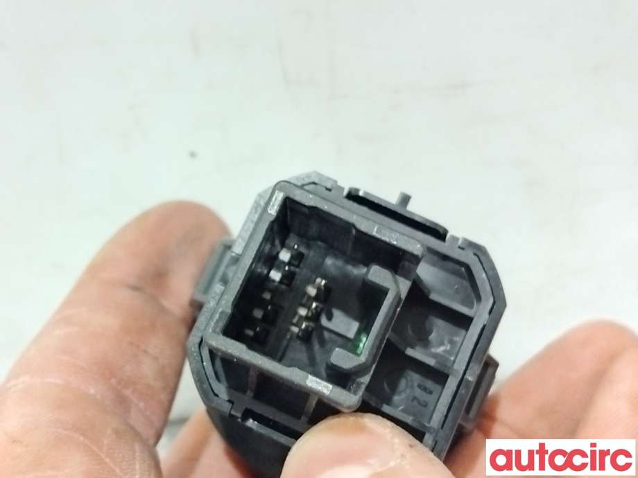 Bryter start/stopp til Mitsubishi Outlander 2015-->> (Type III, Fase 2) (MITSUBISHI|8610A150|)