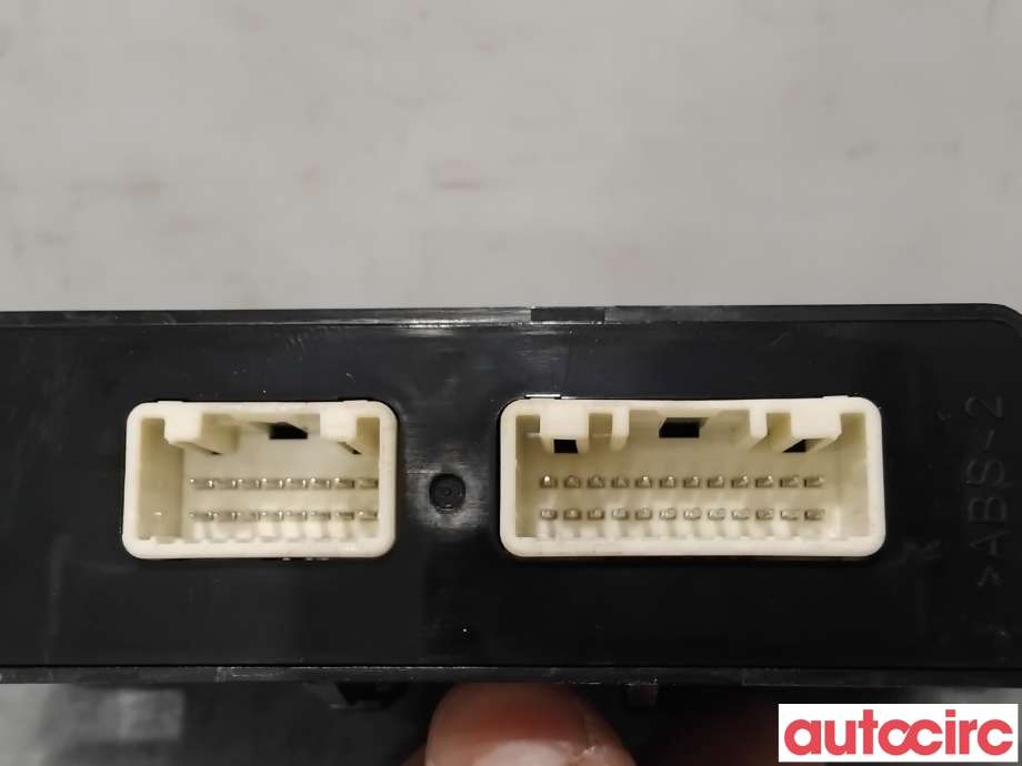 Styreenhet nøkkelfri/keyless til Mitsubishi Outlander 2015-->> (Type III, Fase 2)  (MITSUBISHI|8637B321|GGM-M002-203)