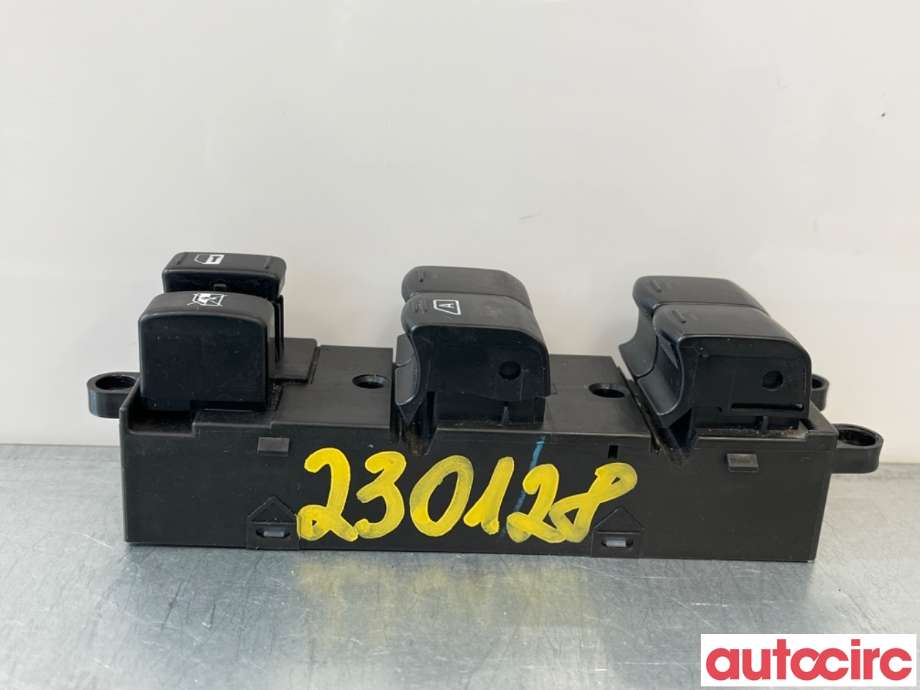 Bryter ruteheis til Subaru Forester 2008-2013 (Type III)  (SUBARU|83071FG090|)