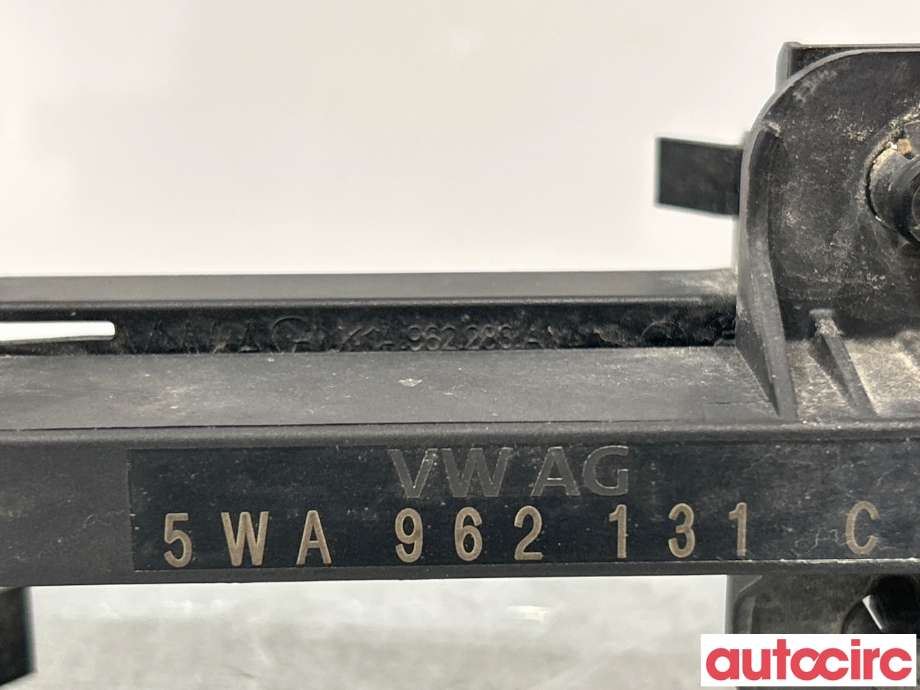 Antenne forsterker til VW ID.4 2020-->>  (VOLKSWAGEN|5WA962131C)