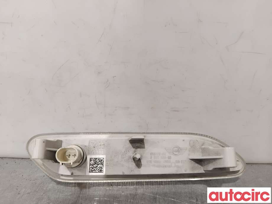 Blinklykt side høyre til Mini Countryman 2010-2016 (R60) (R60) (MINI|63139802570|010476-02|9802568)