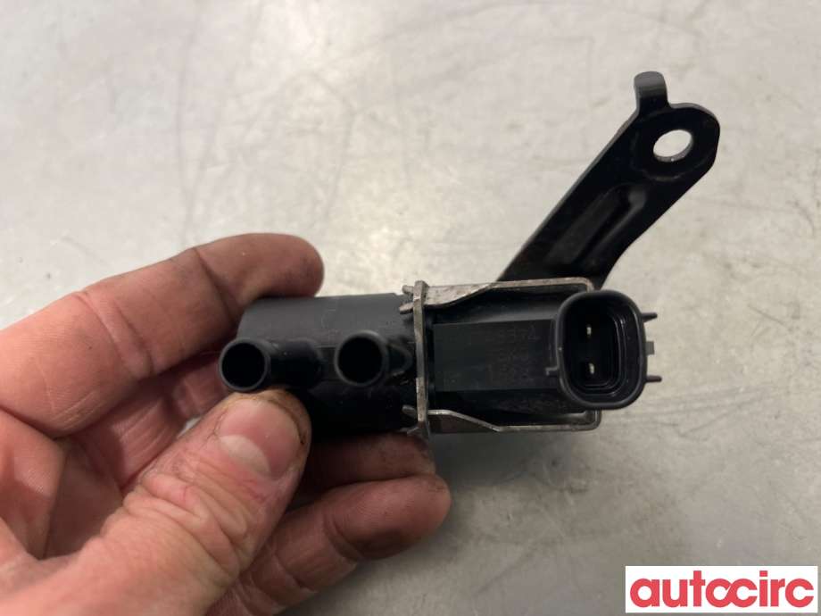 Vakuumventil til Suzuki SX4 S-CROSS 2013-->> (Type II)  (SUZUKI|18117-78K00|)