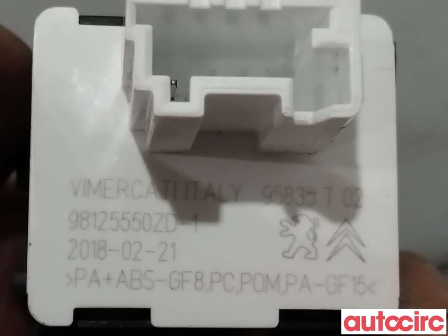 Frontlykter til Peugeot Expert 2016-->> (Type III)  (PEUGEOT|98125550ZD|)