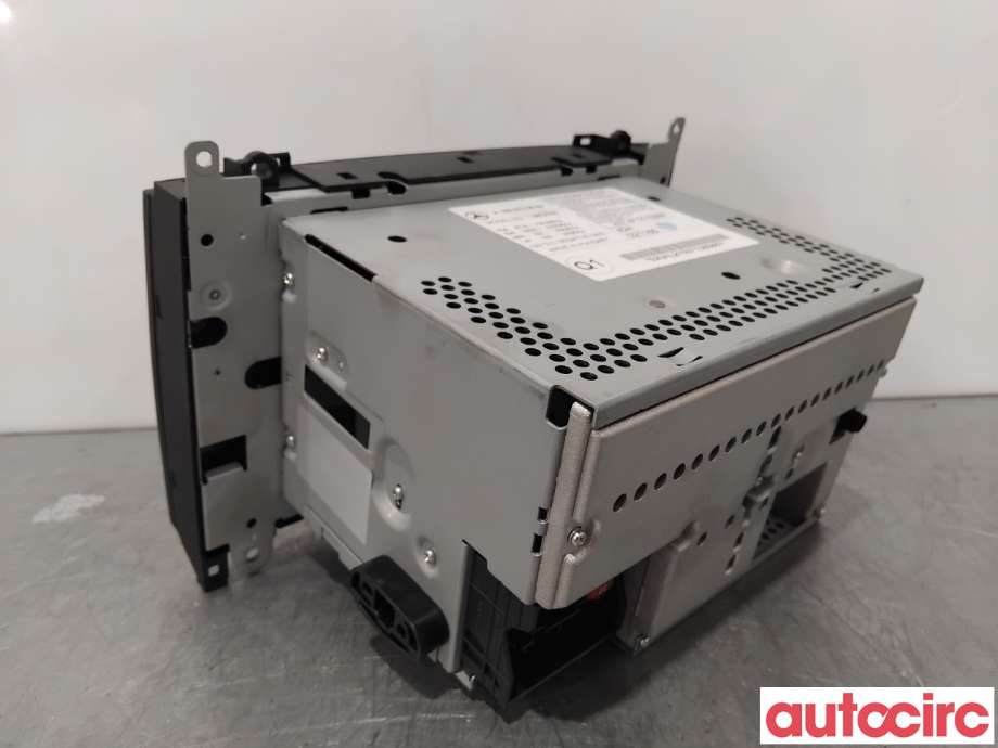 Bilstereo til Mercedes Vito/Viano 2004-2010 (Fase 1) (W639) (W639) (MERCEDES|A1698700689|MF2750)