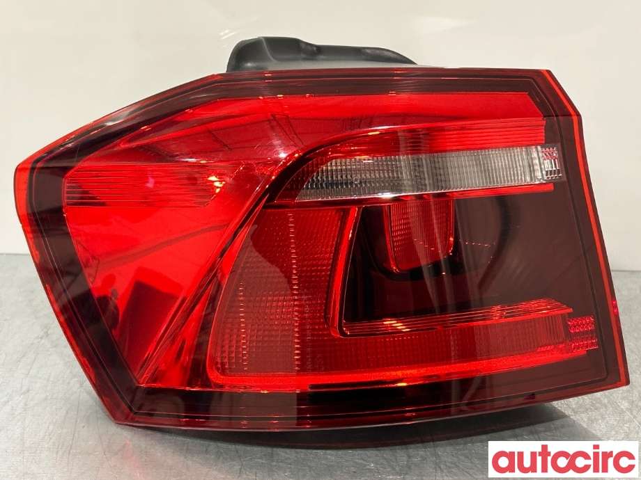 Baklykt venstre til VW Golf Sportsvan, 2014-2018  (VOLKSWAGEN|510945095AF)