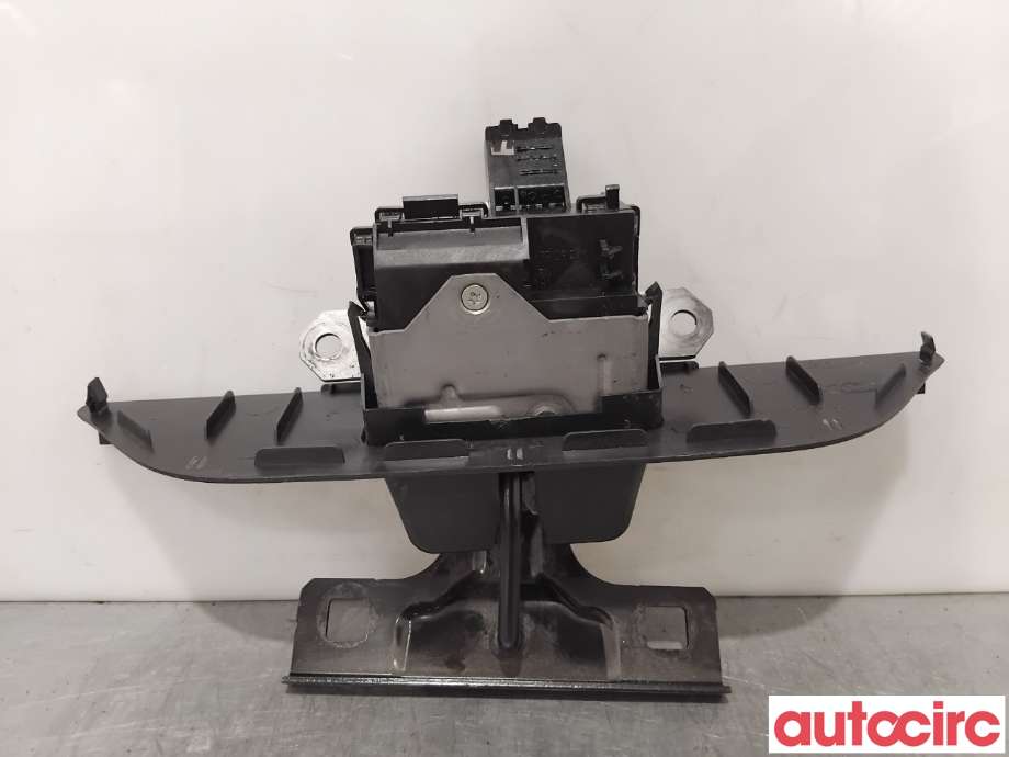 Baklukelås til Ford Kuga 2008-2012 (Type I)  (FORD|1743700||8V41-S442A66-AF)