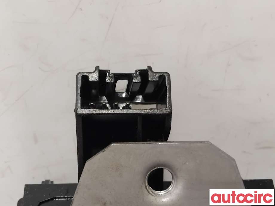 Baklukelås til Ford Kuga 2008-2012 (Type I)  (FORD|1743700||8V41-S442A66-AF)