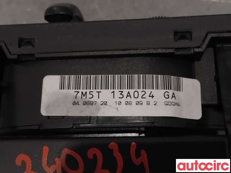 Bryter lys til Ford Kuga 2008-2012 (Type I)  (FORD|1429654||7M5T13A024GA)