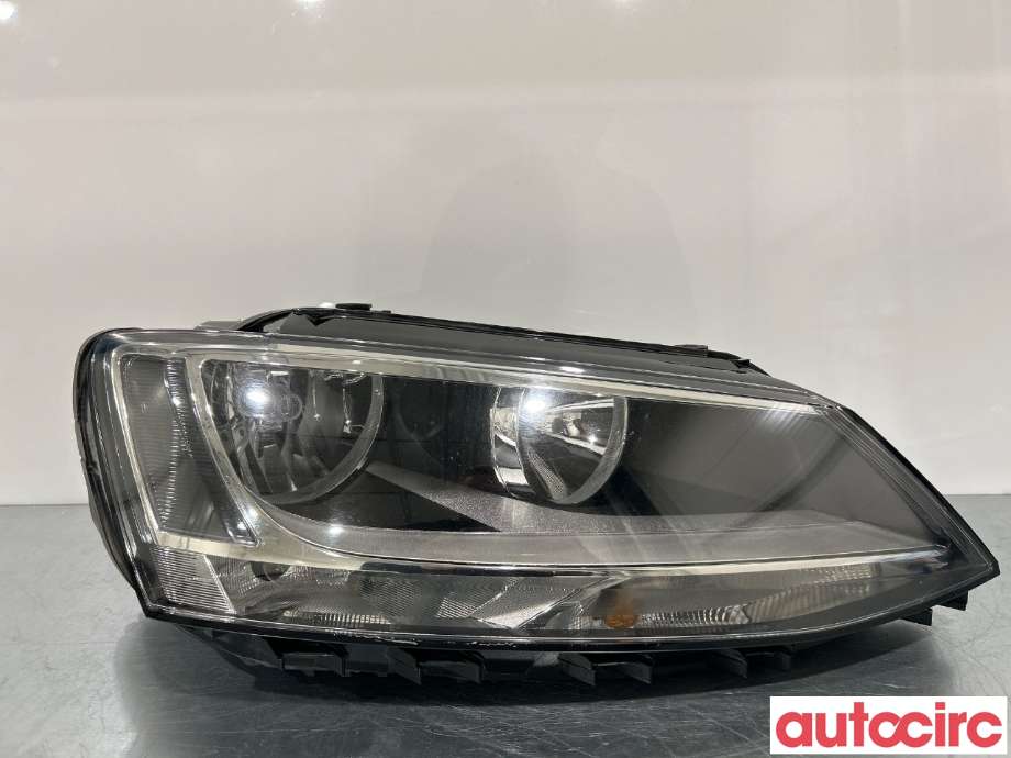 Frontlykt høyre halogen til VW Jetta, 2011-->>  (VOLKSWAGEN|5C7941006A)