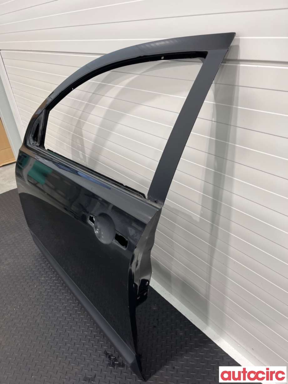 Dør venstre foran til Nissan Qashqai 2007-2010 (Type I, Fase 1)  (NISSAN|H0101EY1MA||H0101EY1MC)