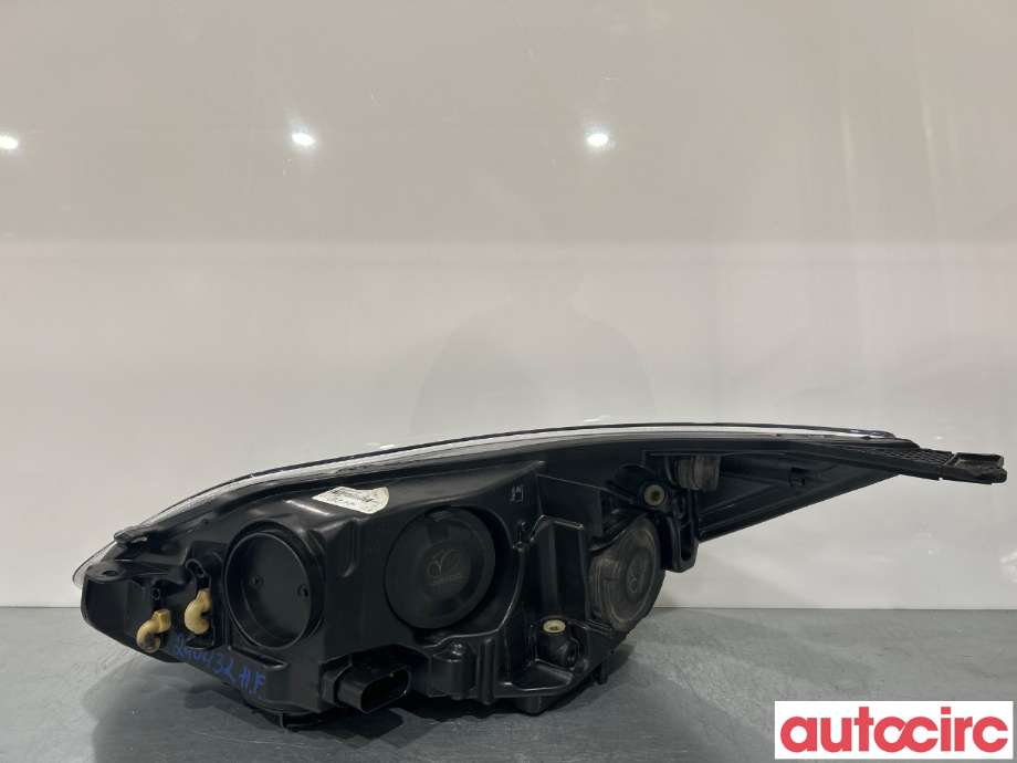 Frontlykt høyre halogen til Ford Focus 2011-2014 (Type III, Fase 1)  (FORD|1873925)