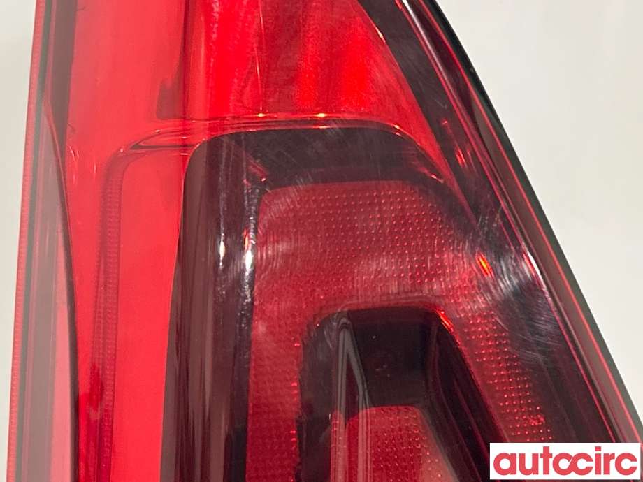Baklykt venstre til Opel Combo E 2019-->>  (OPEL|9819649280)
