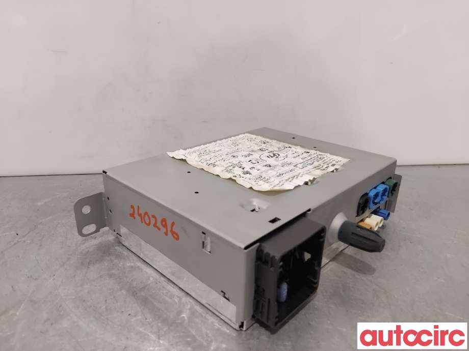 Bilstereo til Peugeot Expert 2016-->> (Type III)  (PEUGEOT|1623807480|7503900137|9822730380)