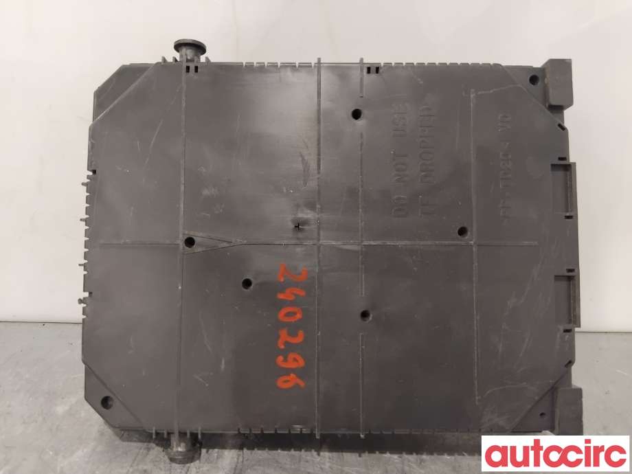Sikringsboks til Peugeot Expert 2016-->> (Type III)  (PEUGEOT|1669608280|28550129|9819851280)