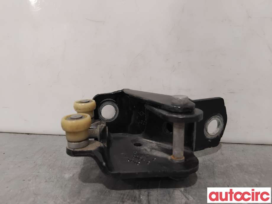 Diverse deler til Mercedes Citan 2012-2021 (W415) (W415) (MERCEDES|A4157602400|)