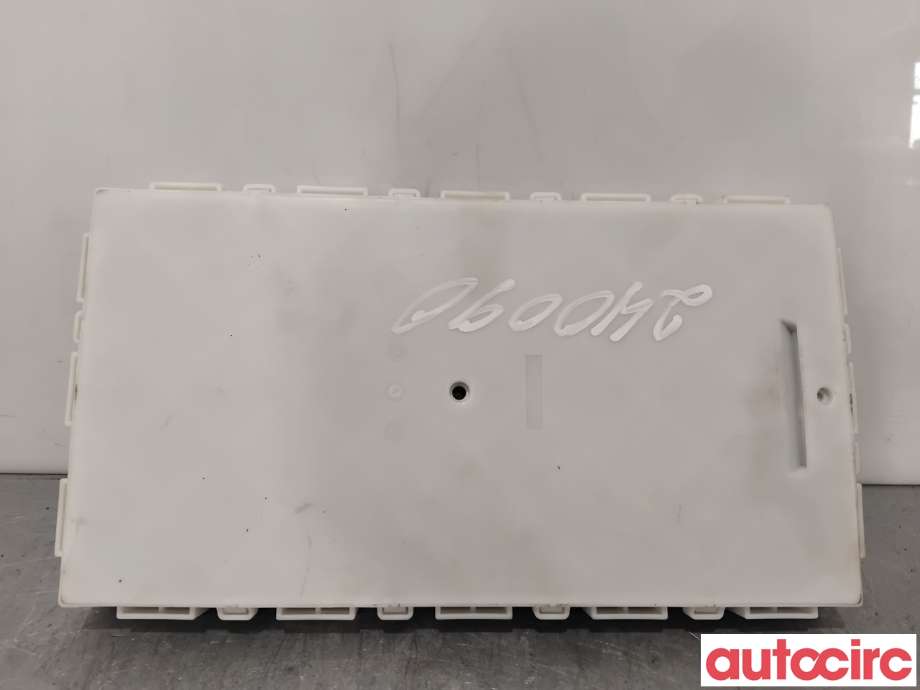 Sikringsboks til BMW i3 2013-2022  (BMW|61355B5D695|8796098|61358796098)
