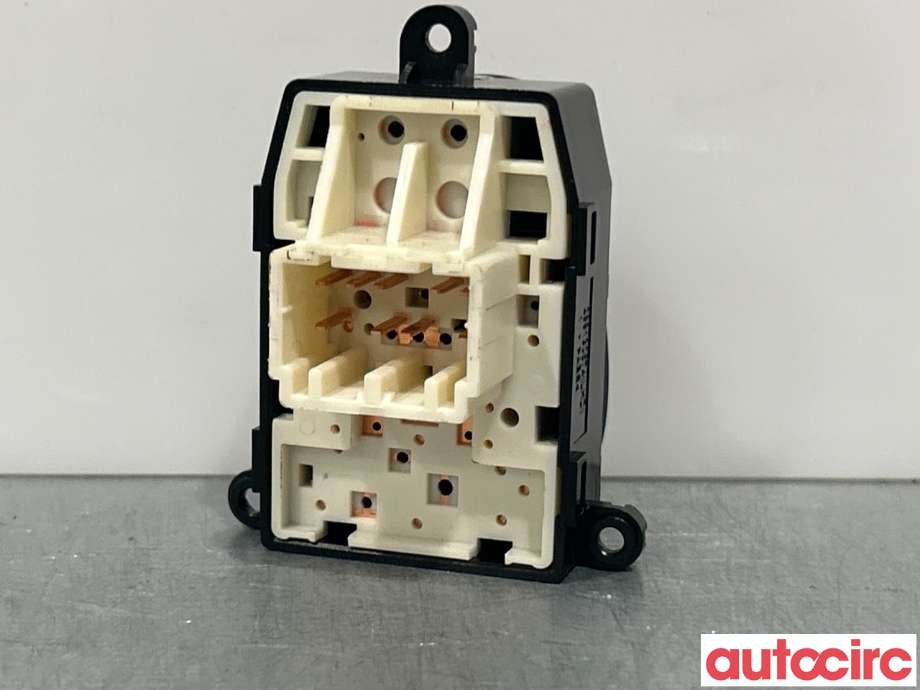 Bryter speil til Kia Soul 2014-2019 (Type II)  (KIA|93570B2050BF6)