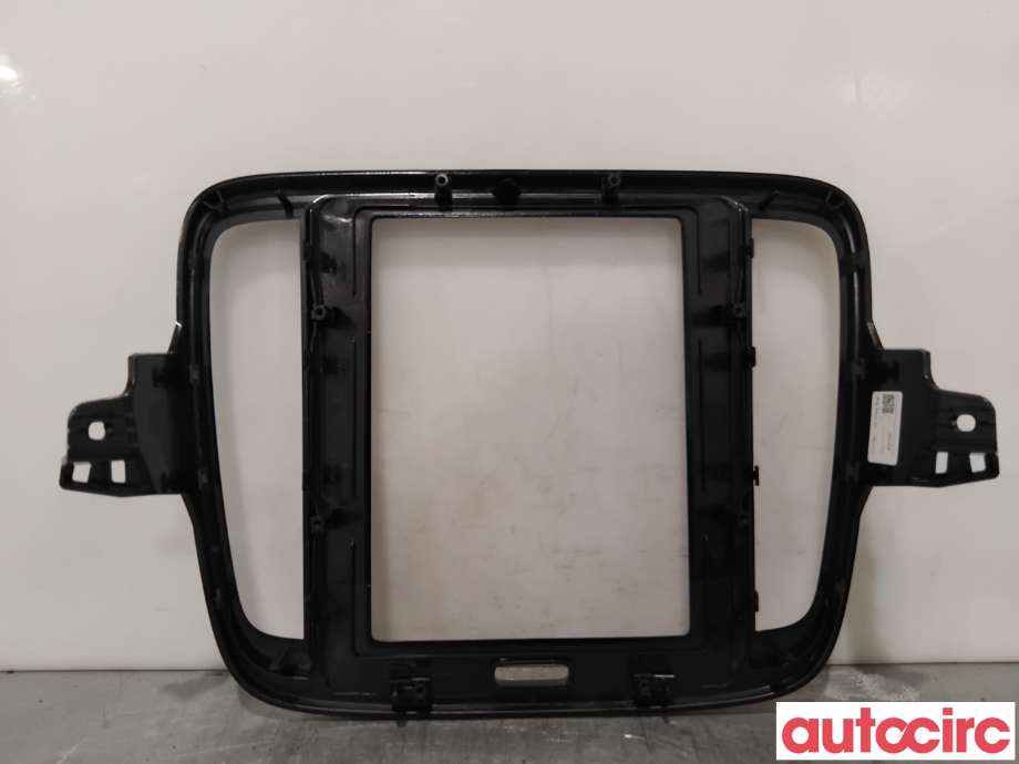 Innredning diverse til Volvo XC40 2018-2024  (VOLVO|32277961|)