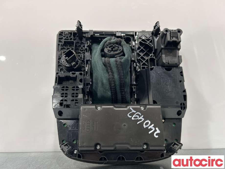 Diverse deler til Audi A6, Allroad 2012-2014 (Type III, Fase 1) (C7) (C7) (AUDI|4G1713139N)