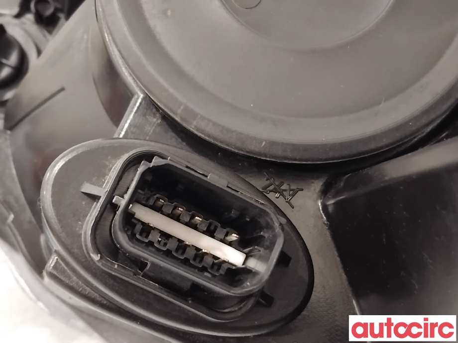 Frontlykt høyre halogen til Citroën C3 2010-2016 (Type II)  (CITROEN|1605930080|VP9PVX-13W029-AF|9673814380)