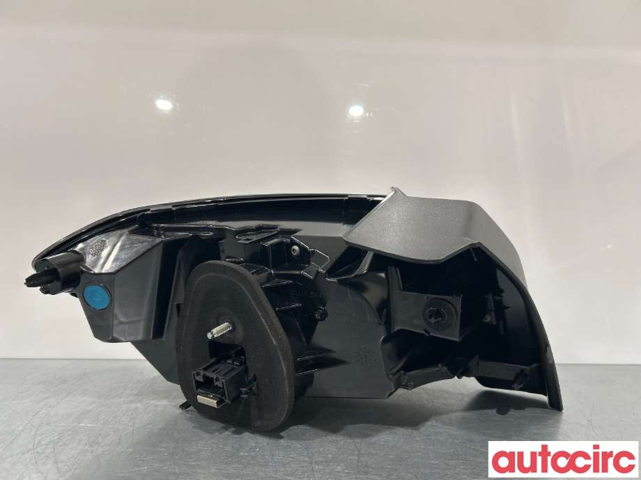 Baklykt høyre til Peugeot 208 2019-->> (Type II)  (PEUGEOT|9823216680)