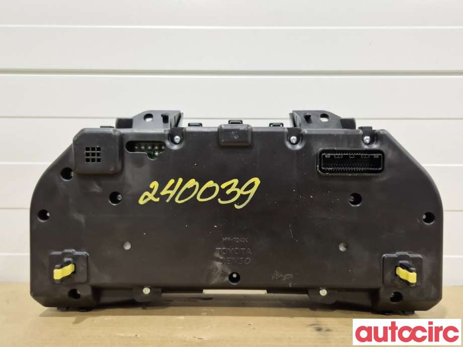 Instrumentpanel til Toyota Avensis 2009-2015 (Type III, Fase 1) (TOYOTA|8380005L40|MB257440-6915|83800-05L40)