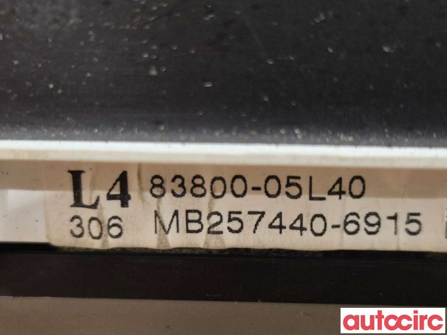 Instrumentpanel til Toyota Avensis 2009-2015 (Type III, Fase 1) (TOYOTA|8380005L40|MB257440-6915|83800-05L40)