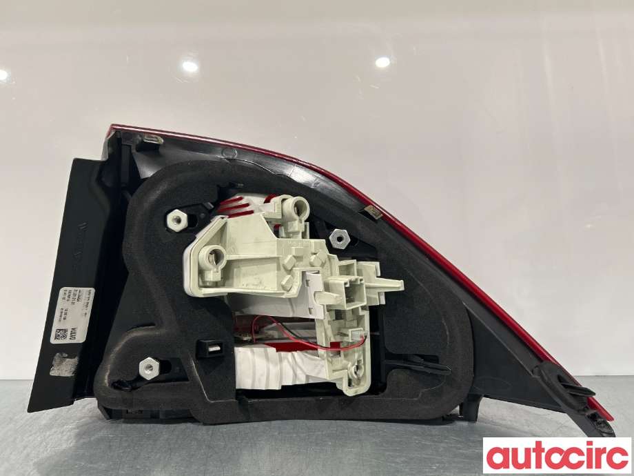 Baklykt venstre til Volvo S60 2010-2014 (Type II, Fase 1)  (VOLVO|31395930)