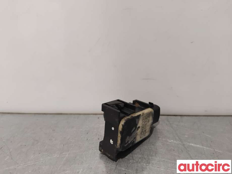 Parkeringssensor bak til Mazda 3 2013-2016 (Type III, Fase 1)  (MAZDA|KD47-67-UC1||KD47-67UC1)
