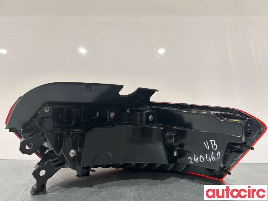 Baklykt venstre til VW ID.3 2020-->>  (VOLKSWAGEN|10A945095B)