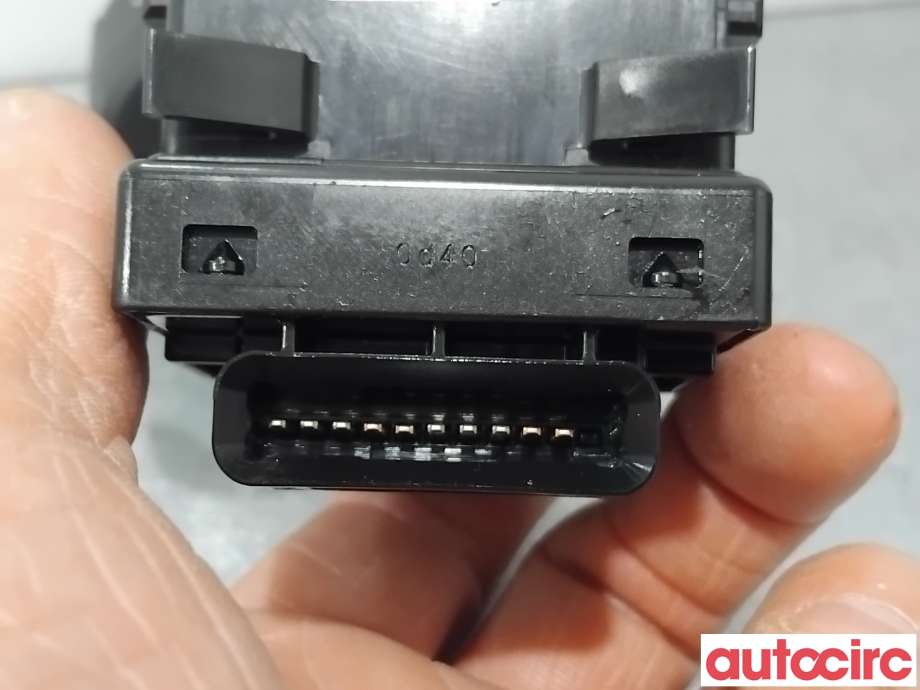 Bryter visker til Mazda 3 2013-2016 (Type III, Fase 1)  (MAZDA|KS04-66-128||KD47)