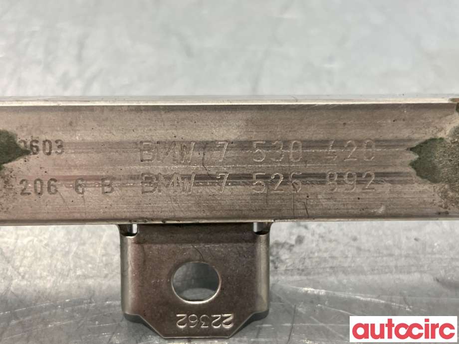 Dyseskinne (fuelrail) til BMW 3-Serie 2005-2011 (E90/E91/E92/E93) (E90/E91/E92/E93) (BMW|13537530420||7530420)