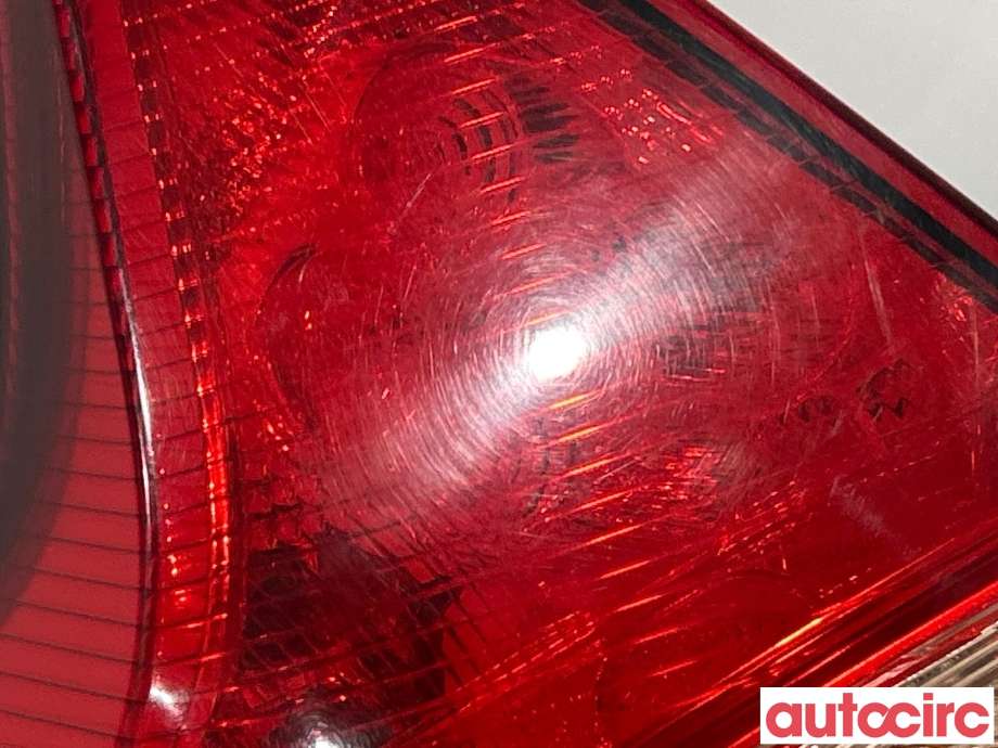 Baklykt venstre til Nissan Note 2006-2013 (Type I)  (NISSAN|265503VA0A)
