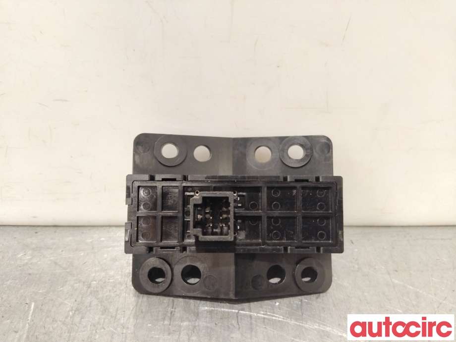 Bryter diverse til Nissan Qashqai 2014-2021 (Type II)  (NISSAN|252734BA0A|)