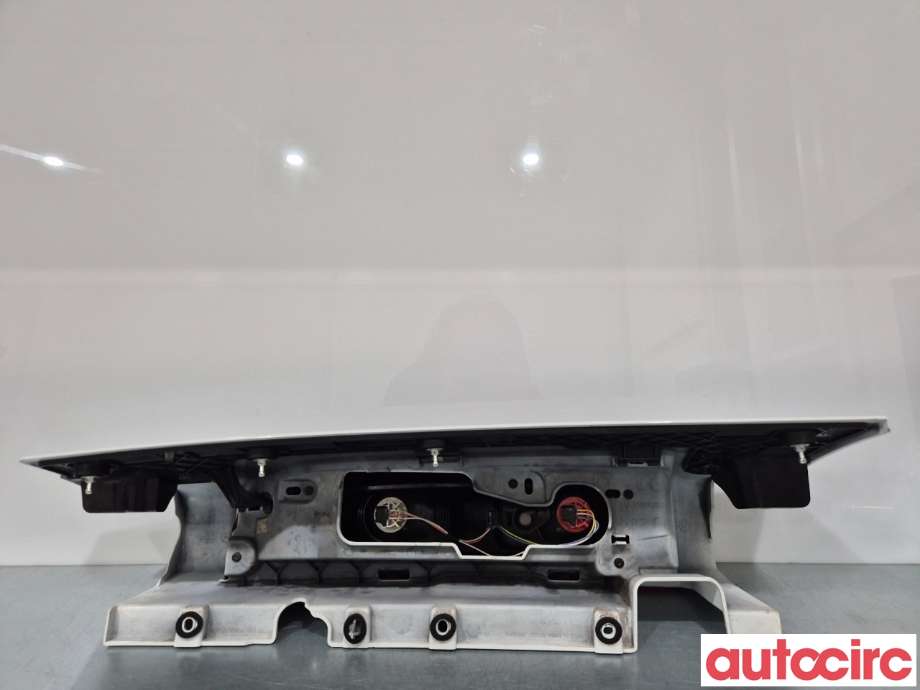 Baklykt venstre til Opel Vivaro B 2014-2019  (OPEL|93867974)