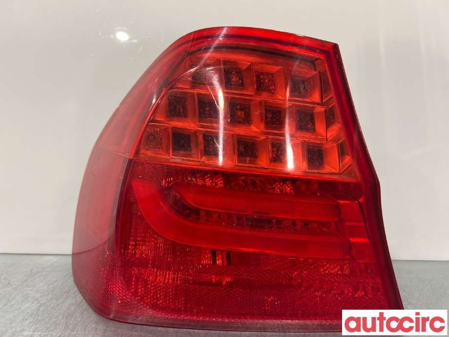 Baklykt venstre til BMW 3-Serie, 2005-2011 (E90/E91/E92/E93) (E90/E91/E92/E93) (BMW|63214871731)