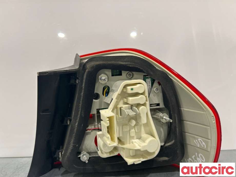 Baklykt venstre til BMW 3-Serie 2005-2011 (E90/E91/E92/E93) (E90/E91/E92/E93) (BMW|63214871731)