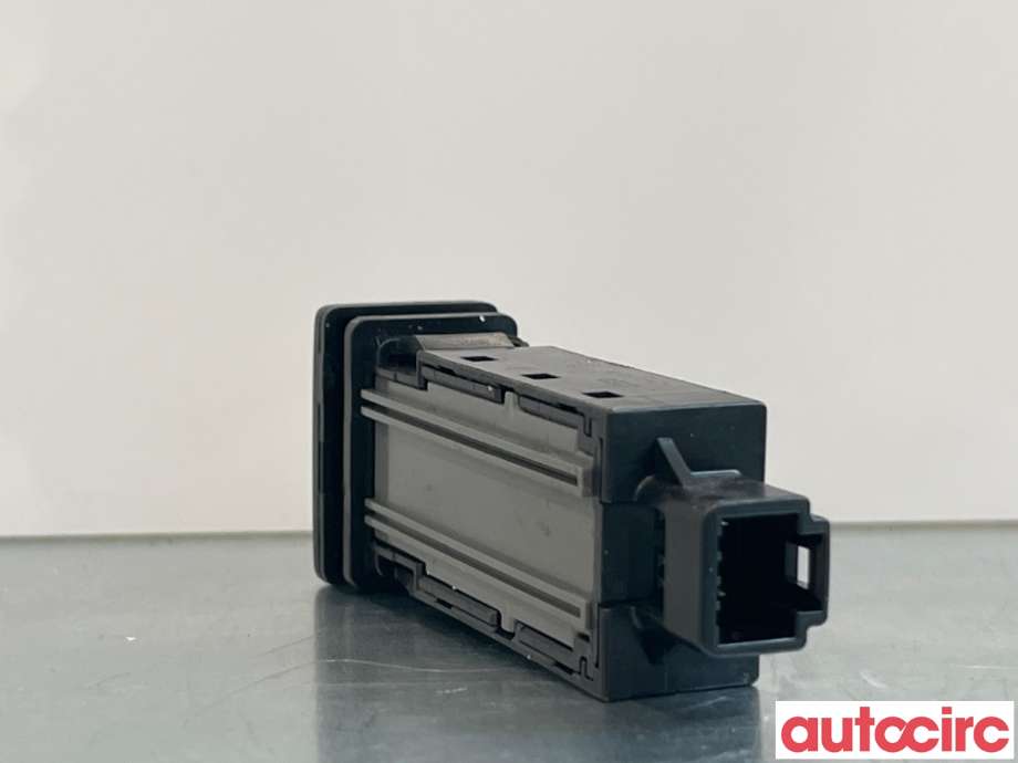 Bryter rutevarme til Toyota RAV4 2009-2013 (Type III, Fase 2)  (TOYOTA|8479452020|)