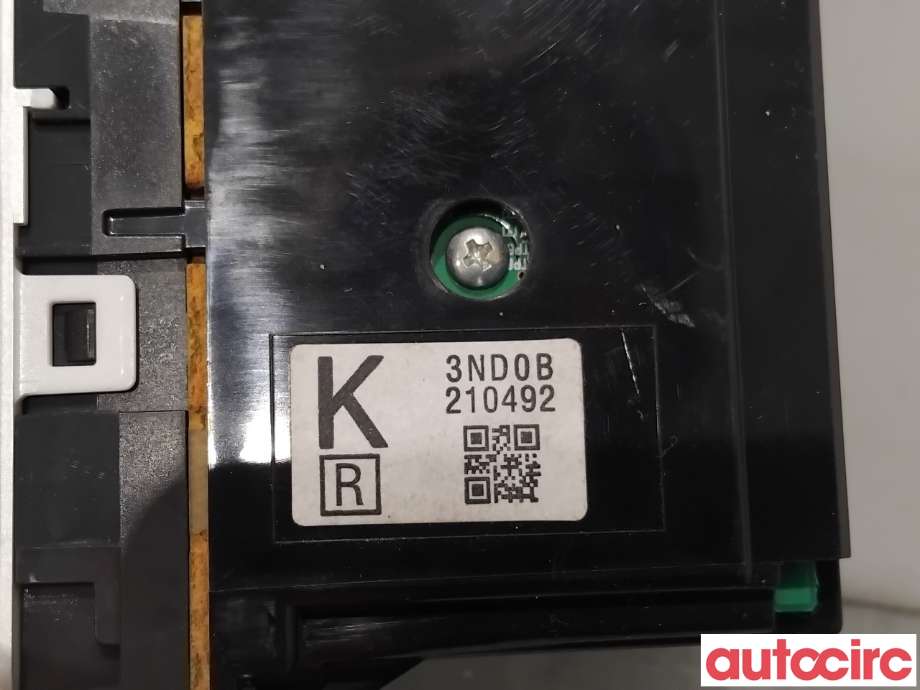 Bryter diverse til Nissan Leaf 2011-2017 (Type I)  (NISSAN|283953ND0B|)