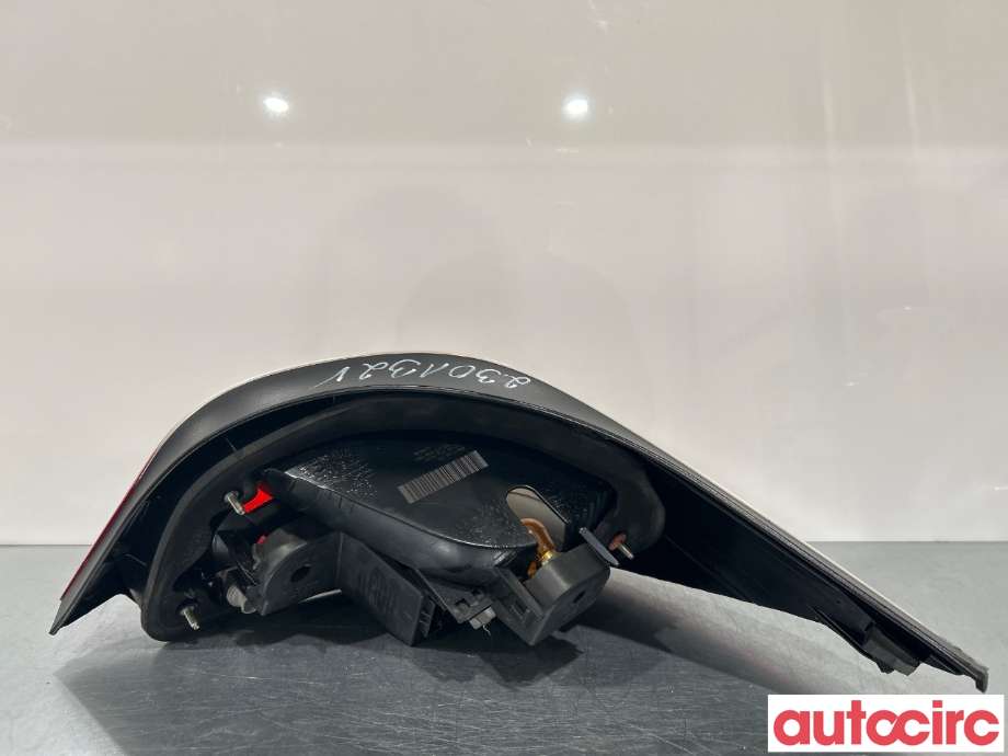 Baklykt venstre til BMW 5-Serie 2003-2010 (E60/E61) (E60/E61) (BMW|63217165737)