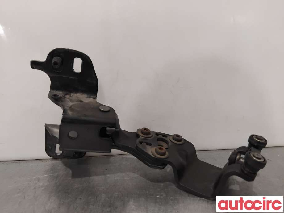 Diverse deler til Ford B-Max 2012-2017 (FORD|2099394||AV11-R260A68-AE)