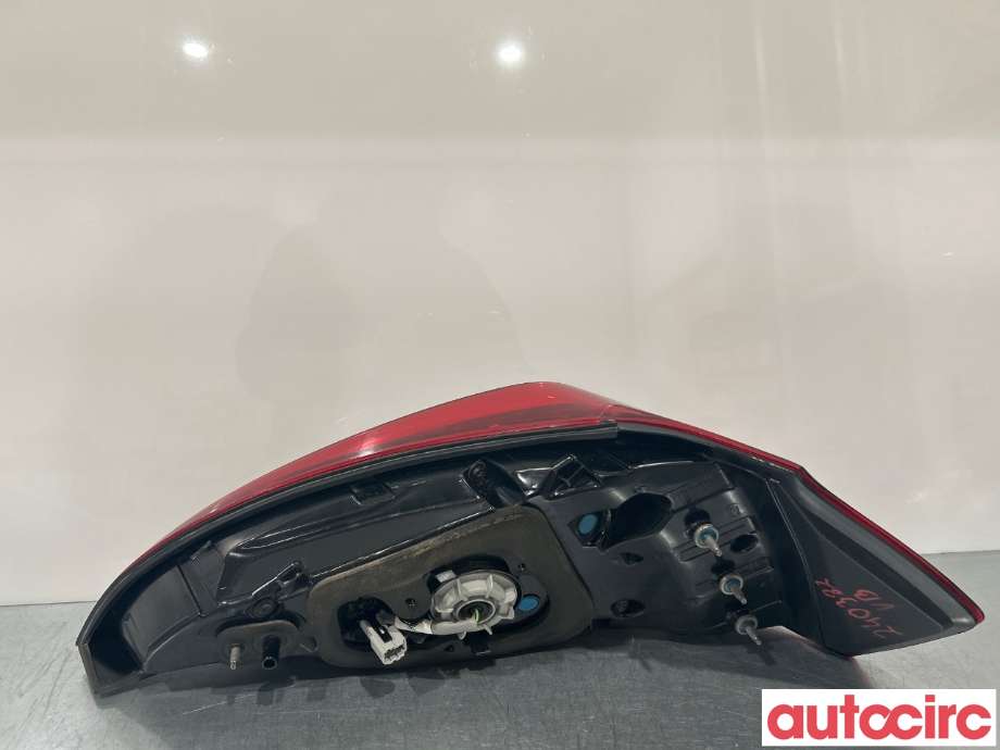 Baklykt venstre til Opel Ampera-e 2017-->> (Type II)  (OPEL|42555653)