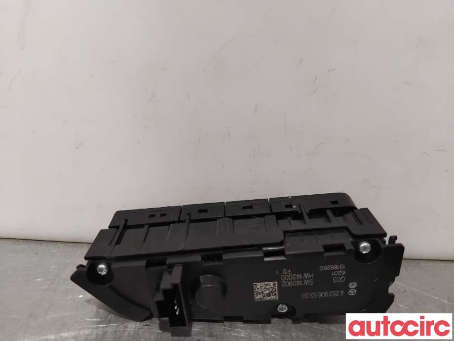 Bryter diverse til Mercedes GLC 2015-2022 (X253) (X253) (MERCEDES|A2539055300|)