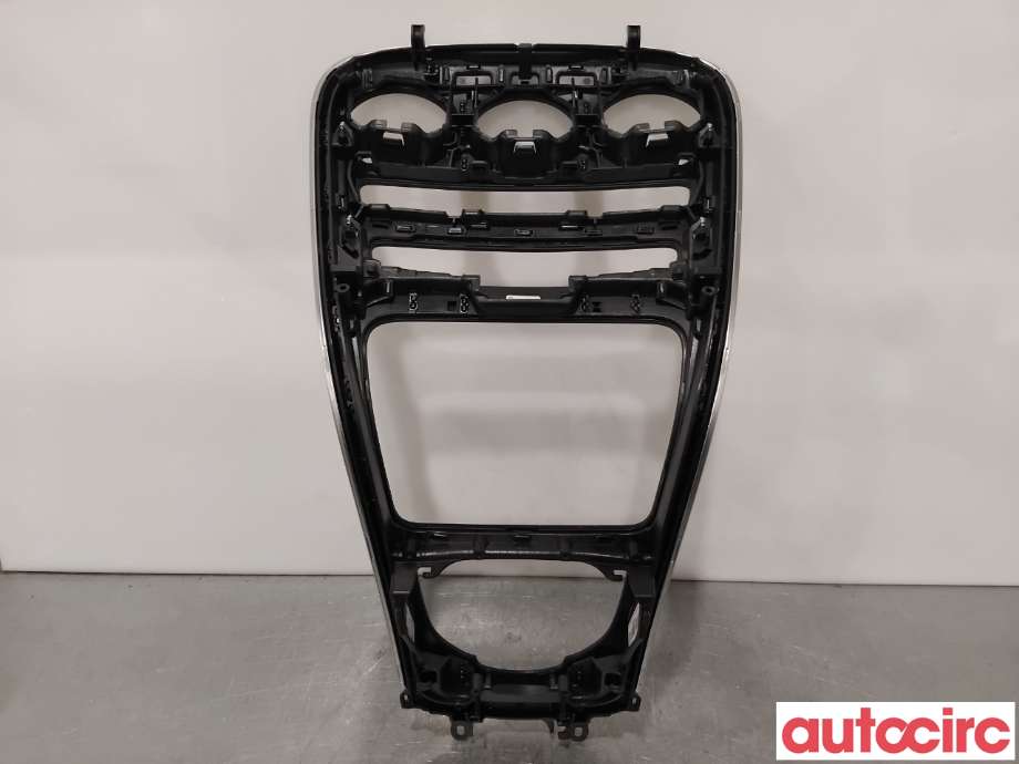 Diverse deler til Mercedes GLC 2015-2022 (X253) (X253) (MERCEDES|A2536806302||A2536806802)