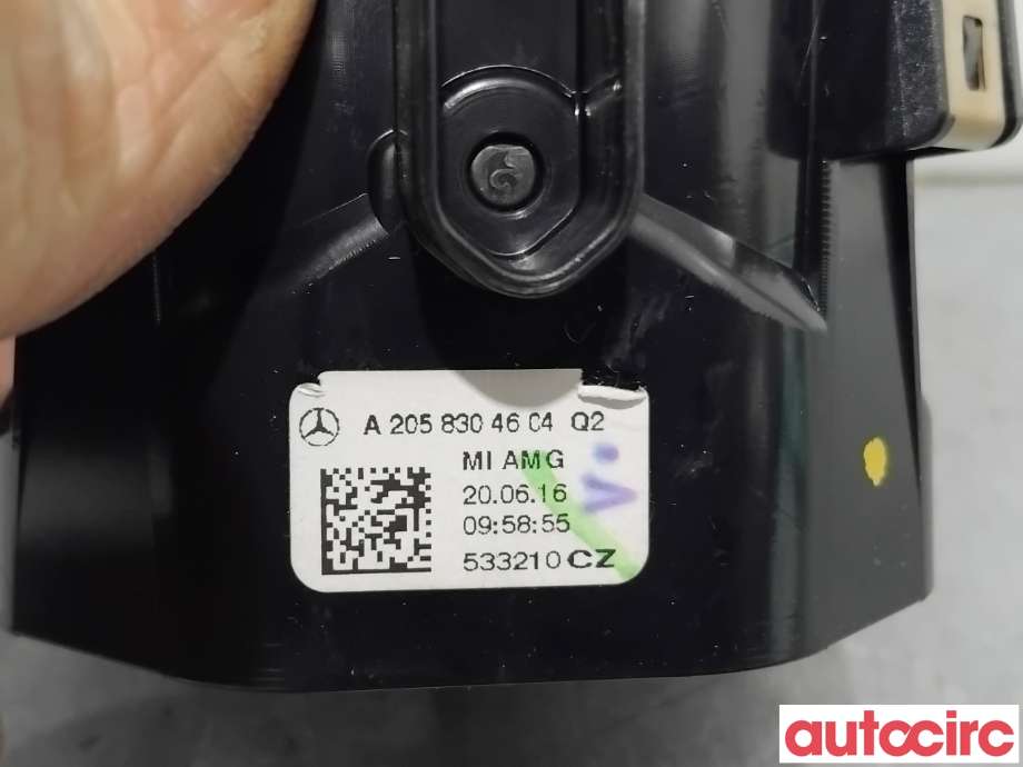 Dashbord friskluftdyse til Mercedes GLC 2015-2022 (X253) (X253) (MERCEDES|A2058304604|)