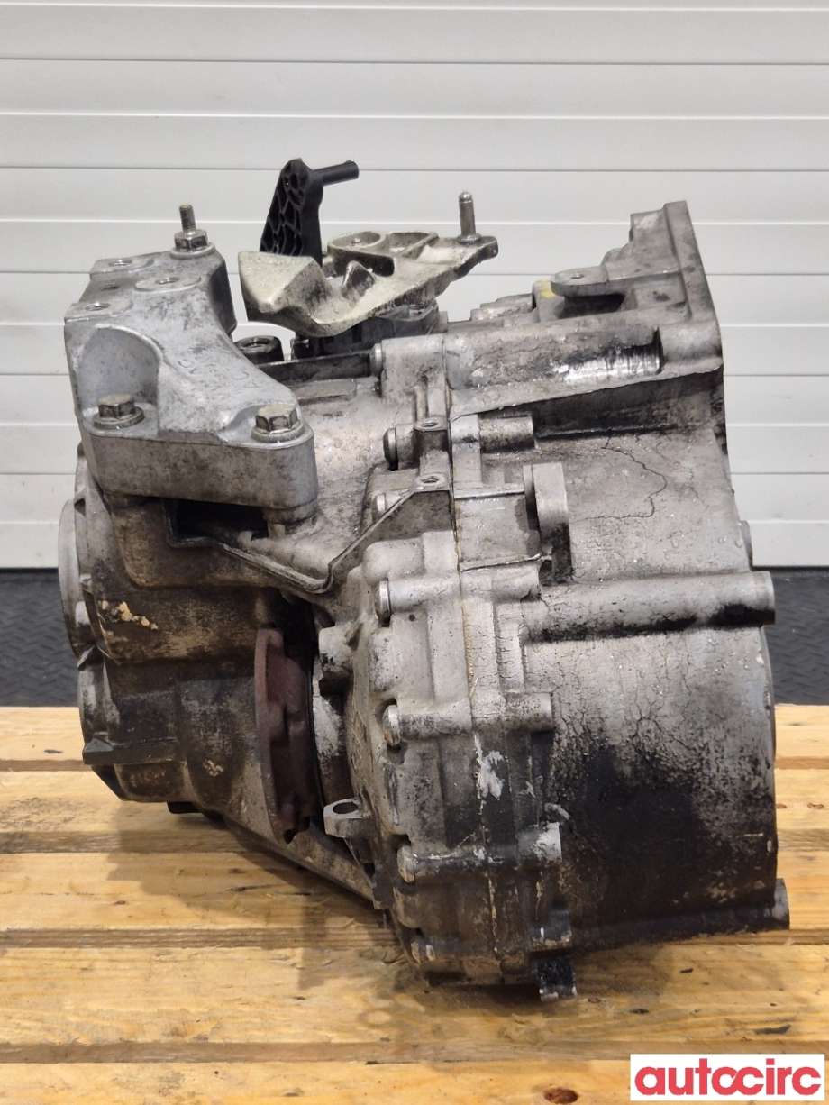 Girkasse manuell 6-trinn til VW Passat 2011-2015 (B7) (B7) (VOLKSWAGEN|02Q300050D|LPR)