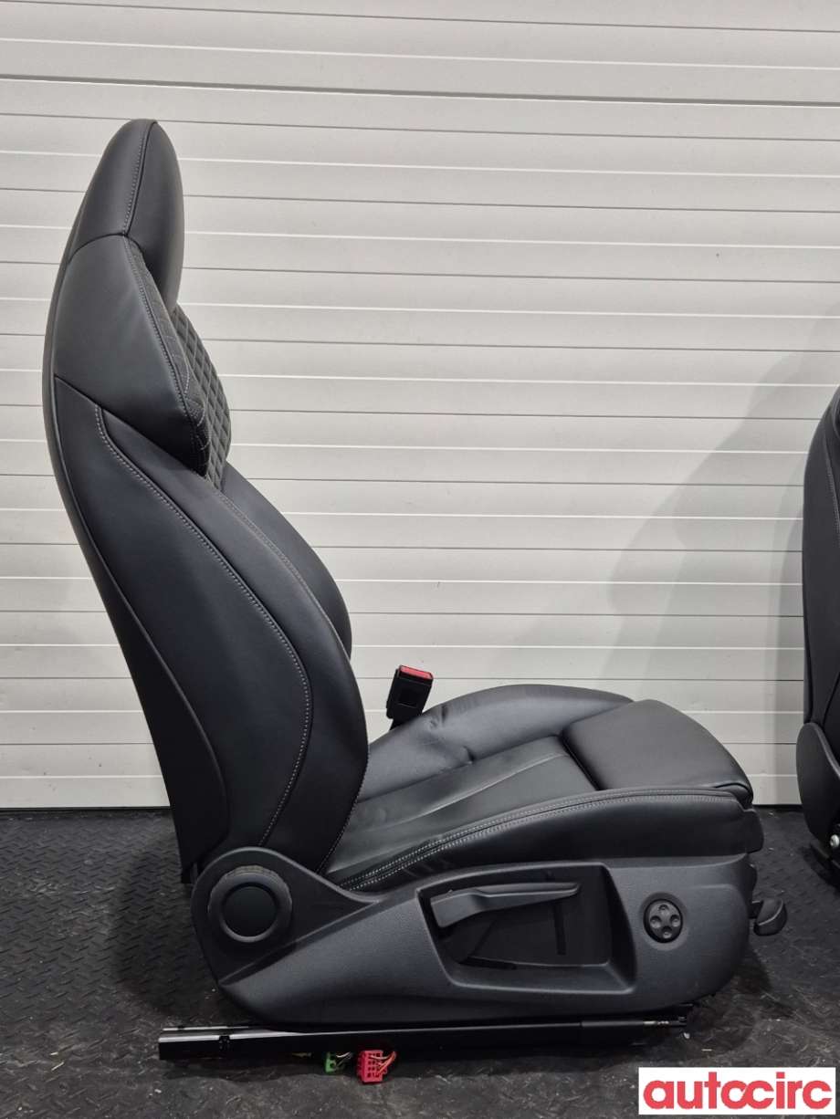 Innredning komplett til Audi A3 2016-2020 (Type III, Fase 2)  (AUDI|8V4867103G|8V4881805BA)