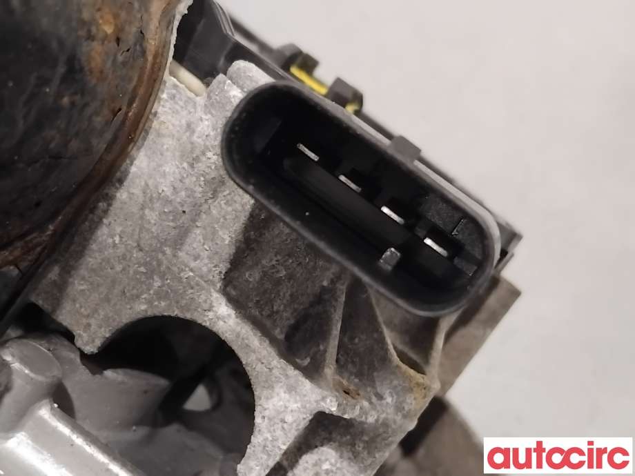 Viskermotor frontrute til Mercedes Vito 2014-->> (W447) (W447) (MERCEDES|A4478200040|W000051184|)