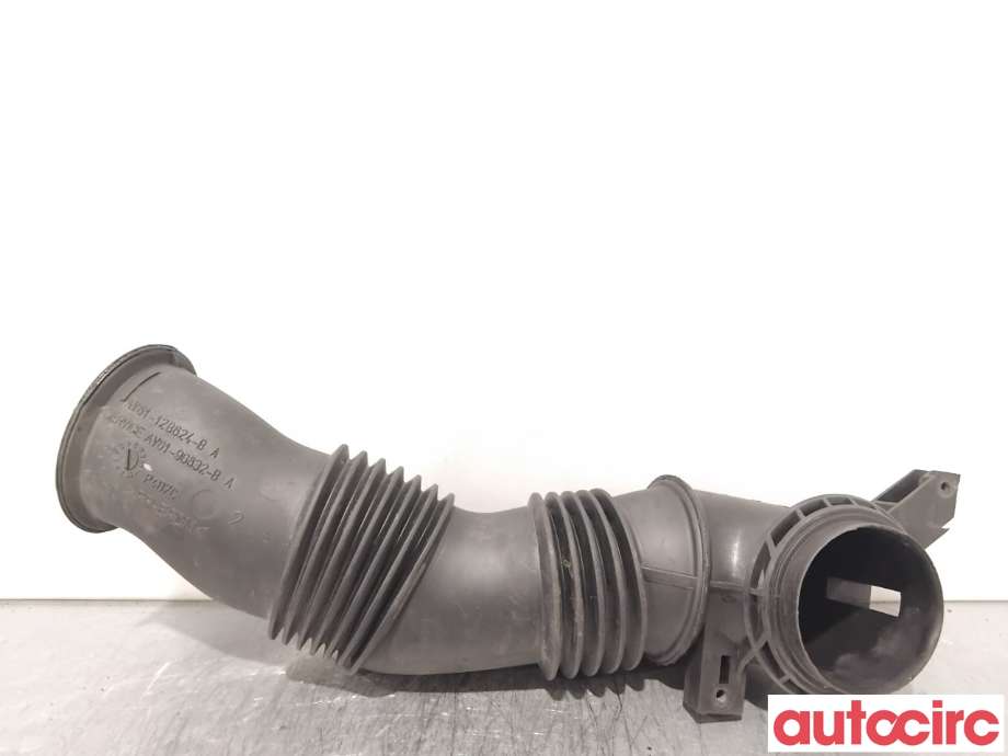 Luftslange innsug til Ford Focus, 2011-2014 (Type III, Fase 1)  (FORD|1801871)
